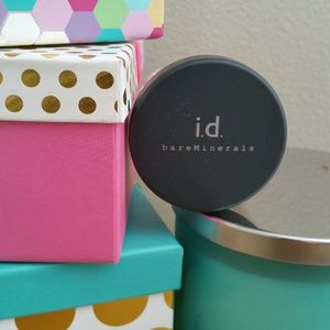 NWT I. D. Bare Minerals Powder Faux Tan Sealed